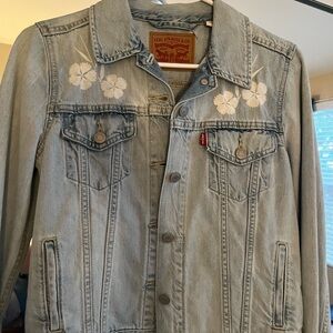 Levi's Light Wash Denim Jacket with White Flower Embroidery